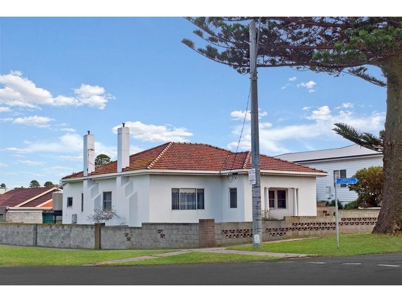2 Sackville Street, Port Fairy VIC 3284