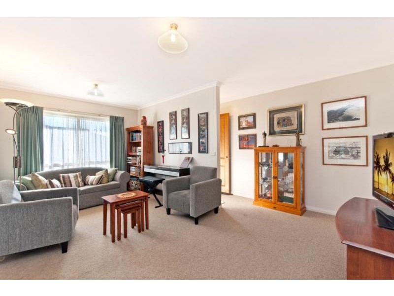 2 Dunlee Way, Port Fairy VIC 3284