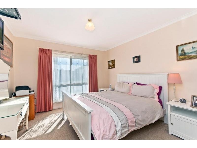 2 Dunlee Way, Port Fairy VIC 3284