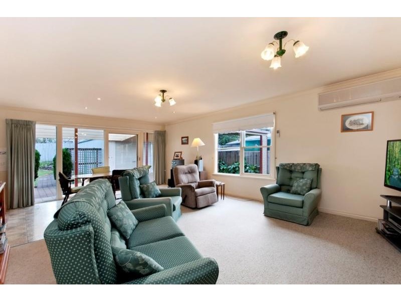 16 Paton Street, Port Fairy VIC 3284