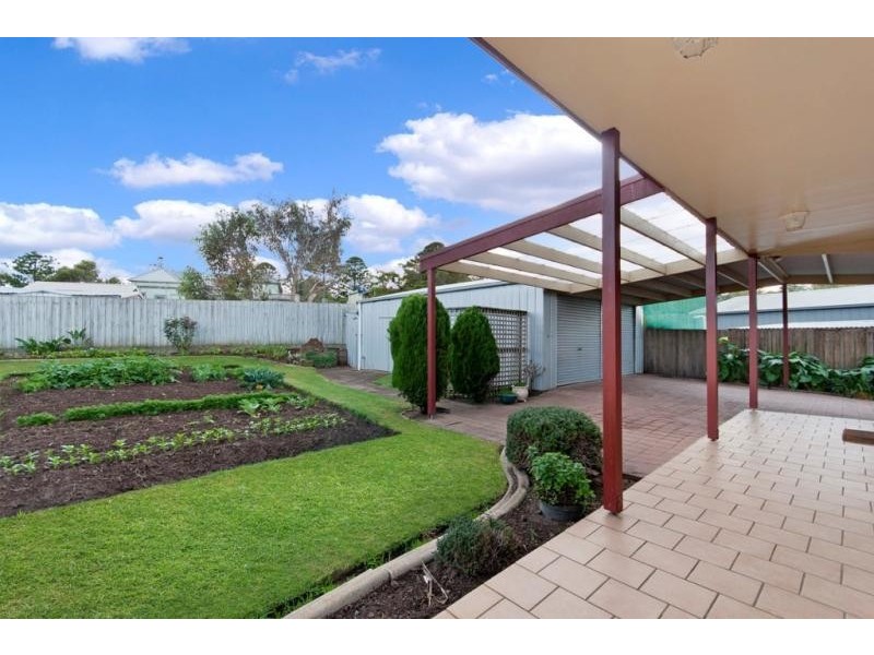 16 Paton Street, Port Fairy VIC 3284