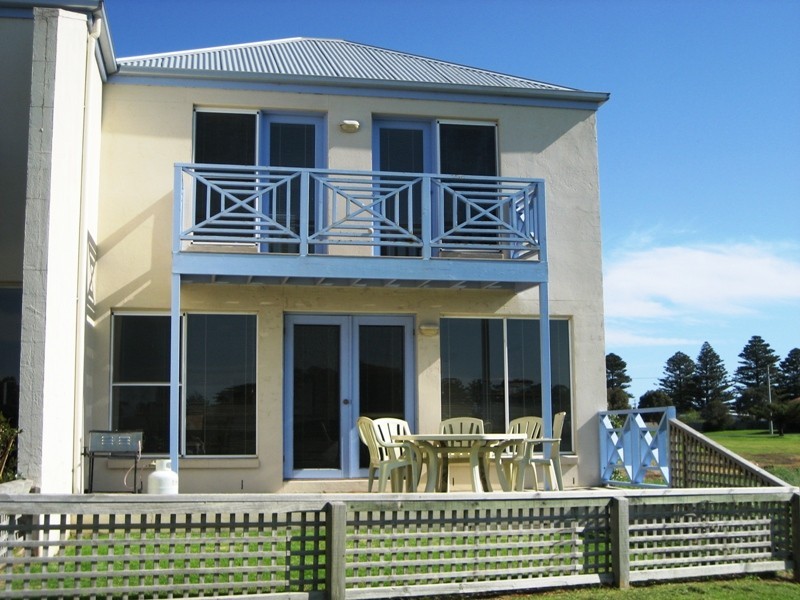 5/102 GIPPS STREET, Port Fairy VIC 3284
