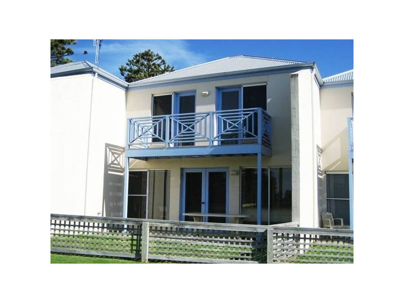 2/102 GIPPS STREET, Port Fairy VIC 3284