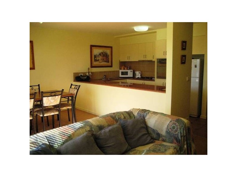 2/102 GIPPS STREET, Port Fairy VIC 3284