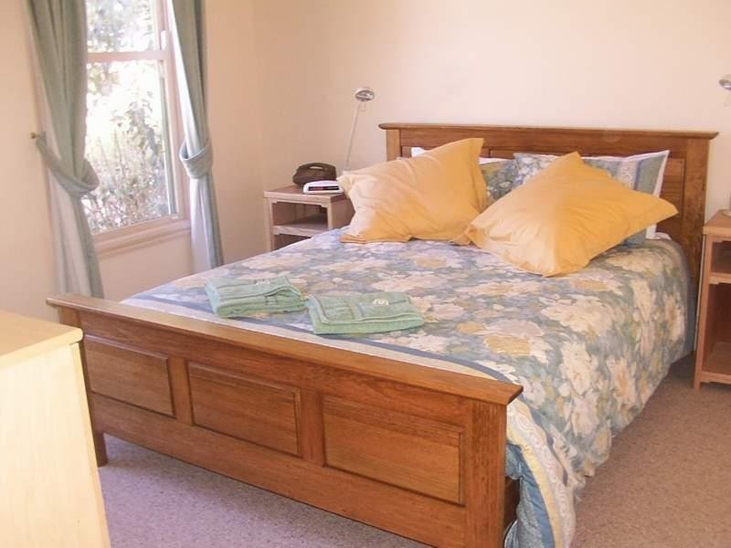 2A WISHART STREET, Port Fairy VIC 3284