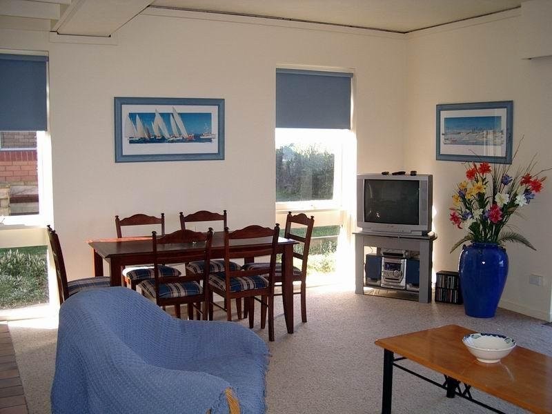 1/192 GRIFFITH STREET, Port Fairy VIC 3284