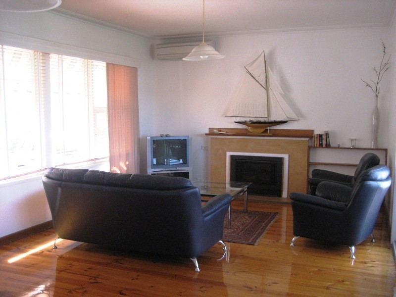 47 GIPPS STREET, Port Fairy VIC 3284