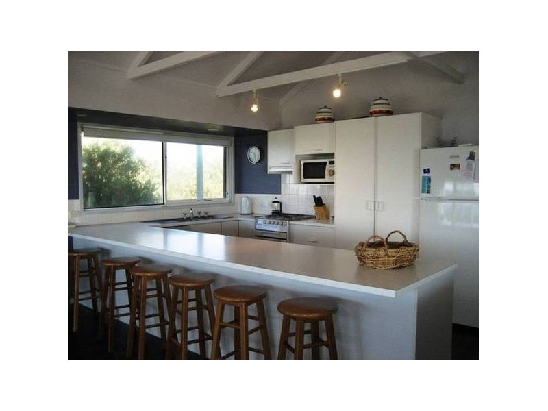 65 BEACH STREET, Port Fairy VIC 3284