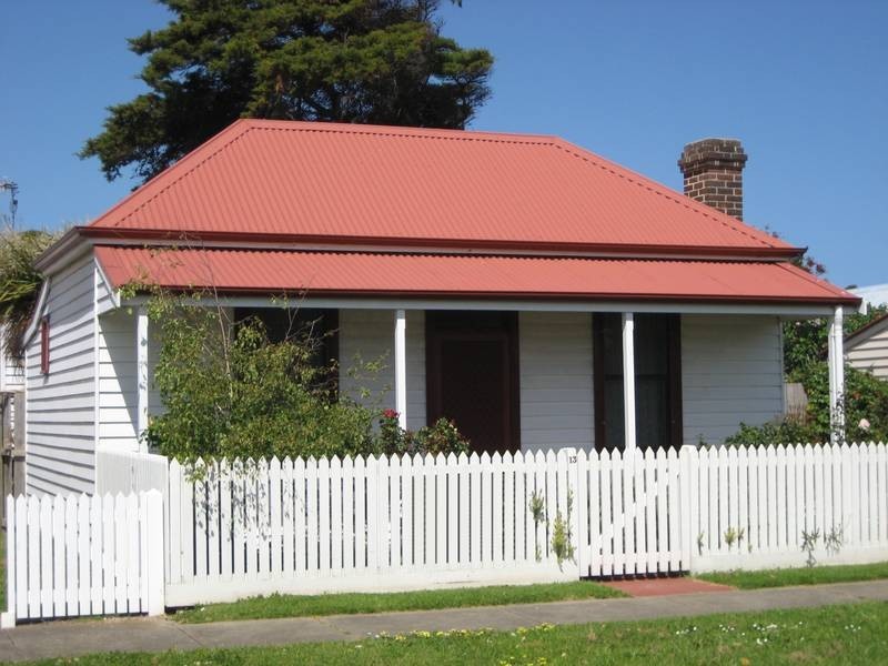 13 JAMES STREET, Port Fairy VIC 3284