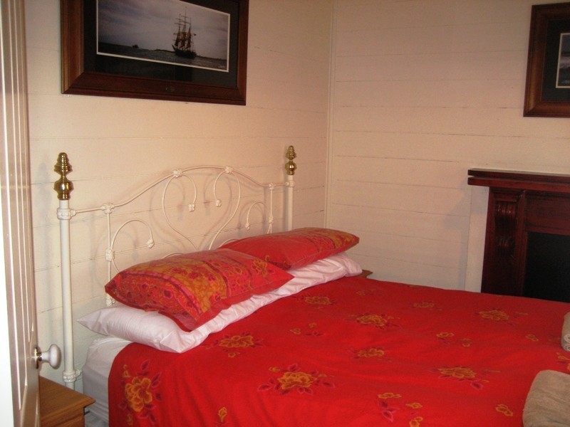 13 JAMES STREET, Port Fairy VIC 3284