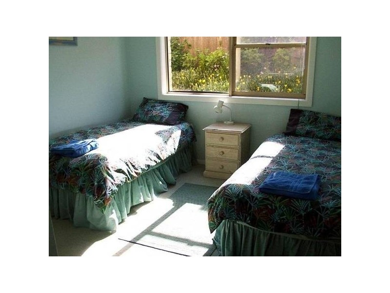1/5 HANLEY COURT, Port Fairy VIC 3284