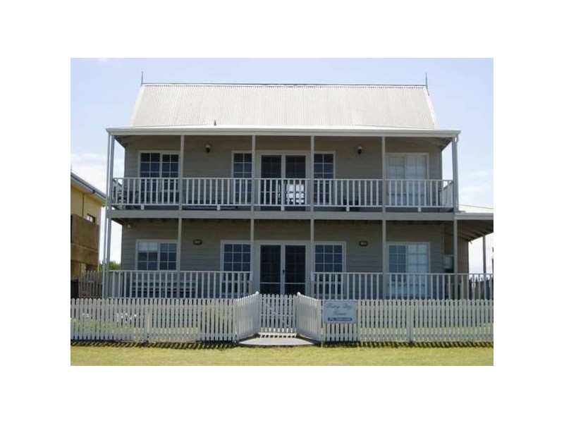 3 HANLEY COURT, Port Fairy VIC 3284