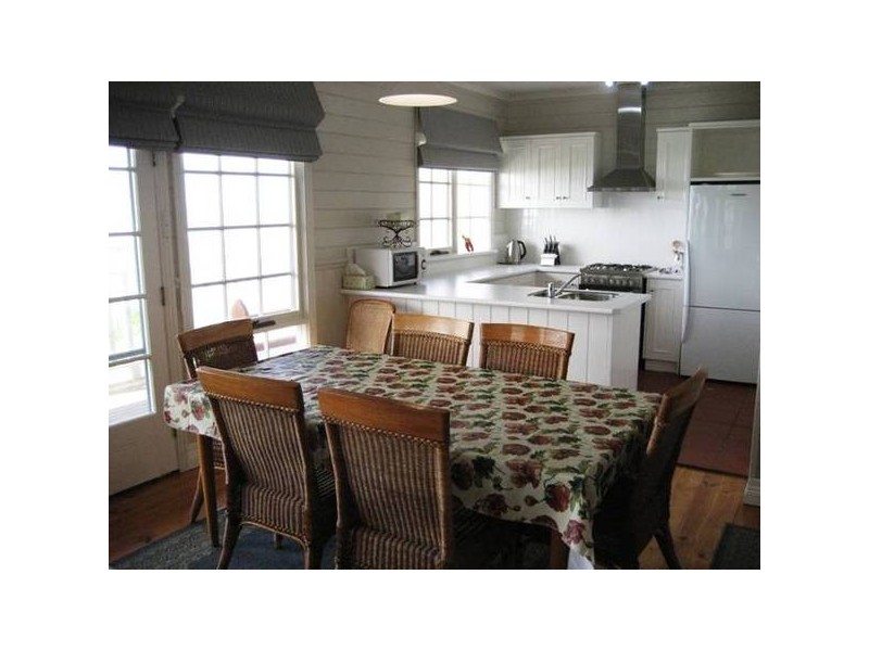 3 HANLEY COURT, Port Fairy VIC 3284