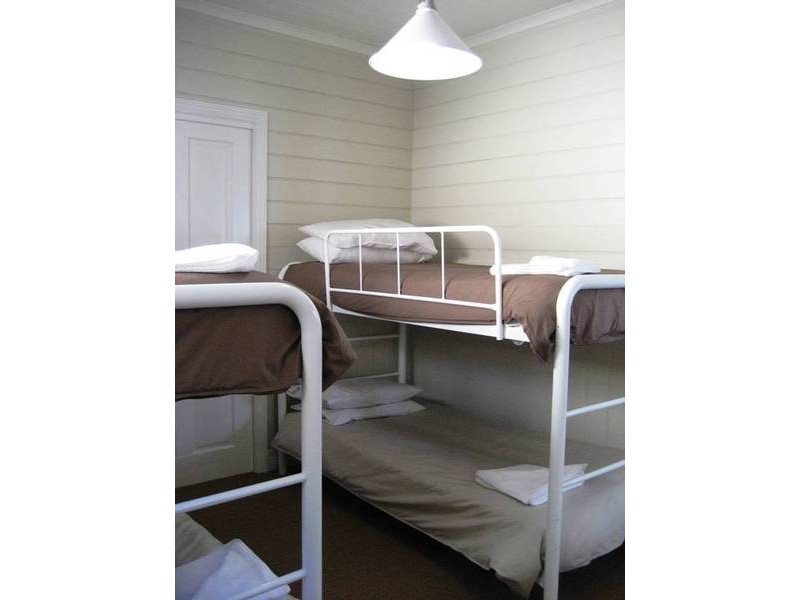 3 HANLEY COURT, Port Fairy VIC 3284