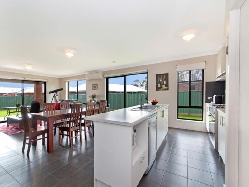 14 Channing Drive, Koroit VIC 3282