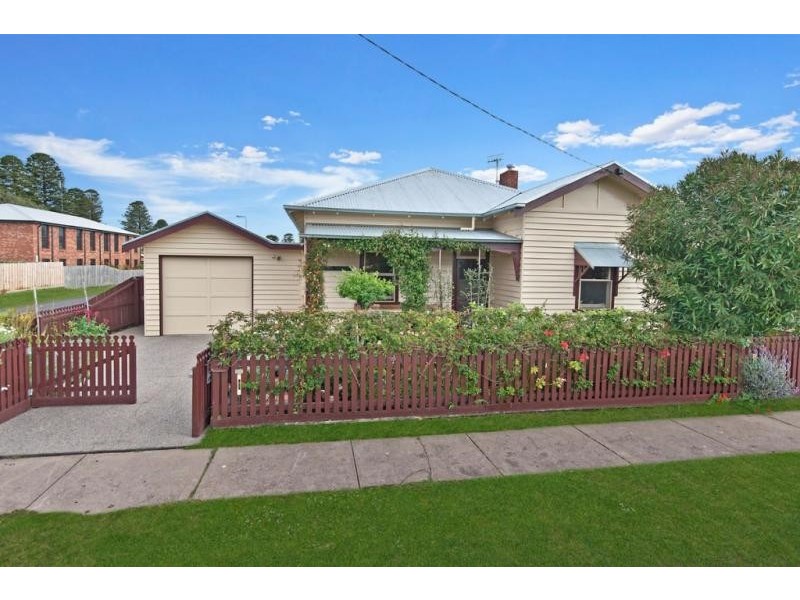 31 Cox Street, Port Fairy VIC 3284