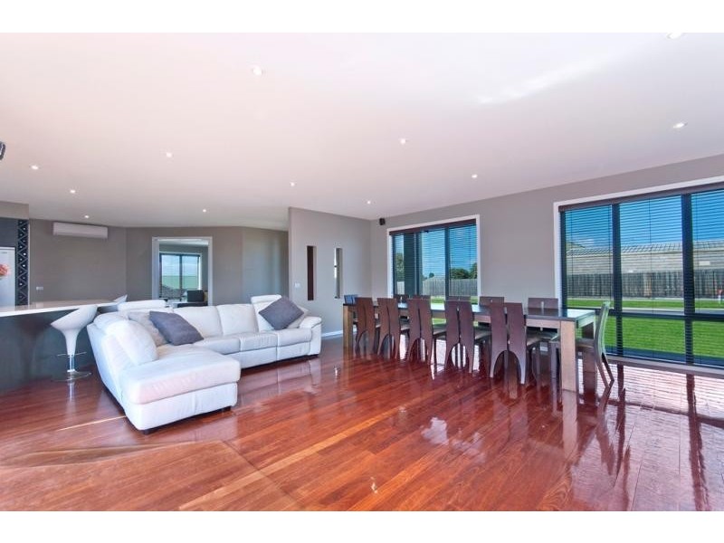 182 Princes Highway, Port Fairy VIC 3284