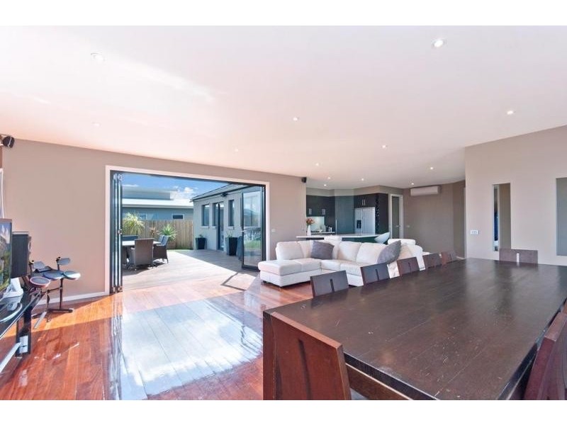 182 Princes Highway, Port Fairy VIC 3284
