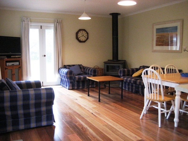 6 James Street, Port Fairy VIC 3284