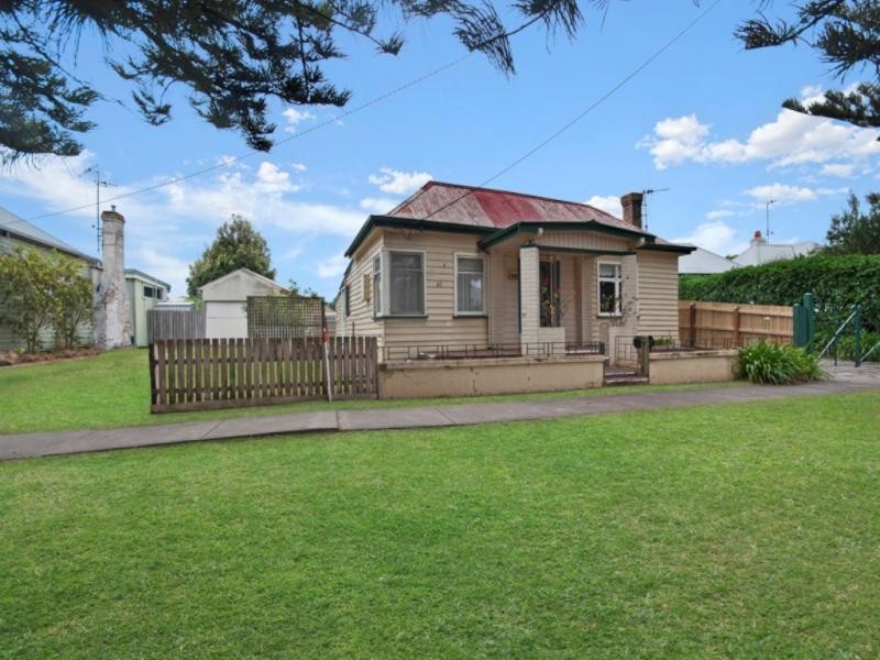 60 Gipps Street, Port Fairy VIC 3284
