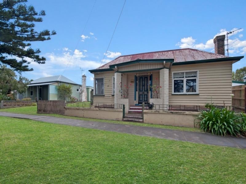 60 Gipps Street, Port Fairy VIC 3284