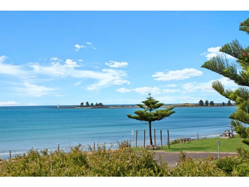 1 Bourne Avenue, Port Fairy VIC 3284