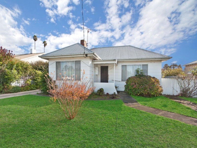 78 Bank Street, Port Fairy VIC 3284