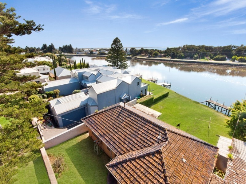 77 Gipps Street, Port Fairy VIC 3284