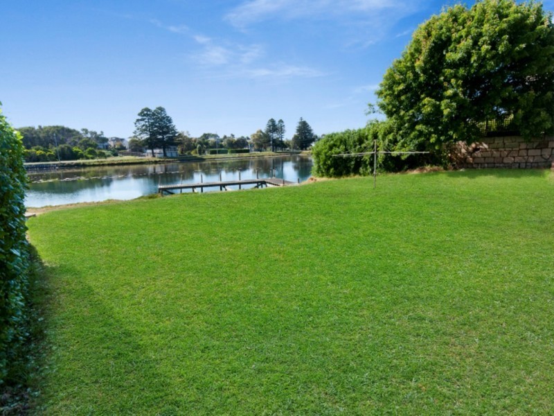 77 Gipps Street, Port Fairy VIC 3284