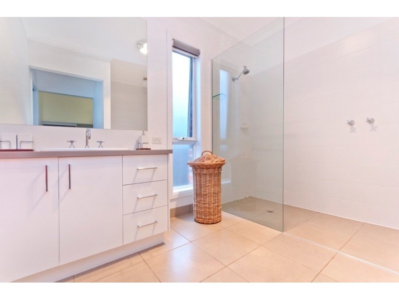 18 Baden Powell Drive, Port Fairy VIC 3284