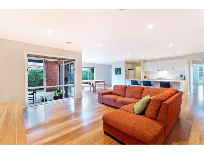 18 Baden Powell Drive, Port Fairy VIC 3284