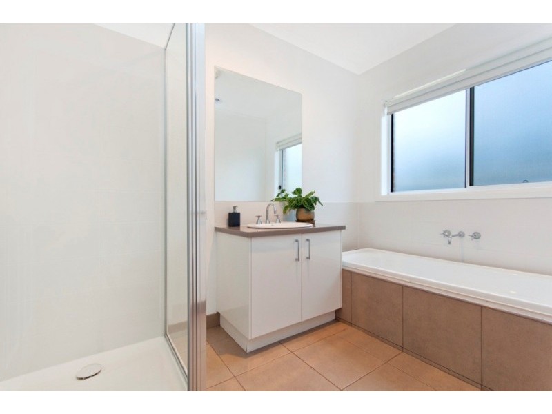 18 Baden Powell Drive, Port Fairy VIC 3284