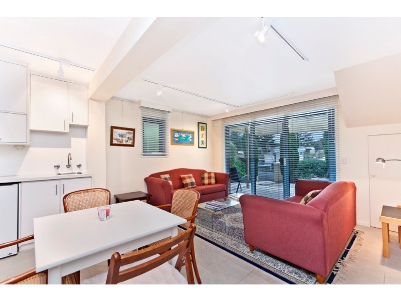 17 Gipps Street, Port Fairy VIC 3284