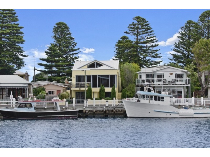 17 Gipps Street, Port Fairy VIC 3284