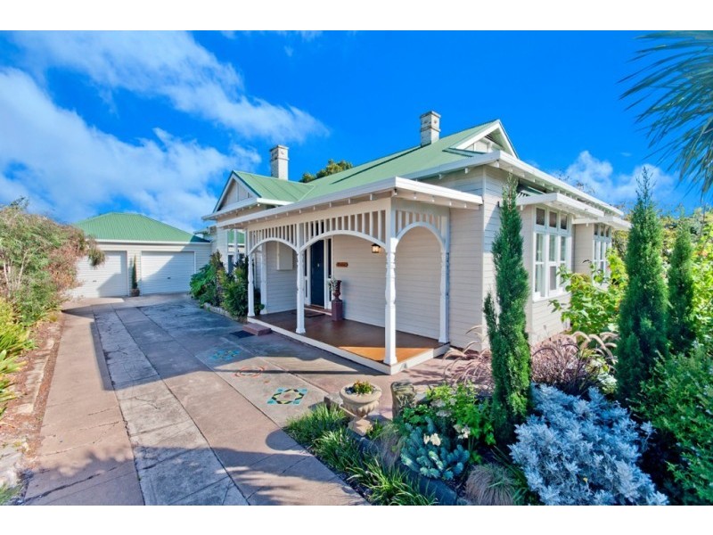 62 Princes Highway, Port Fairy VIC 3284