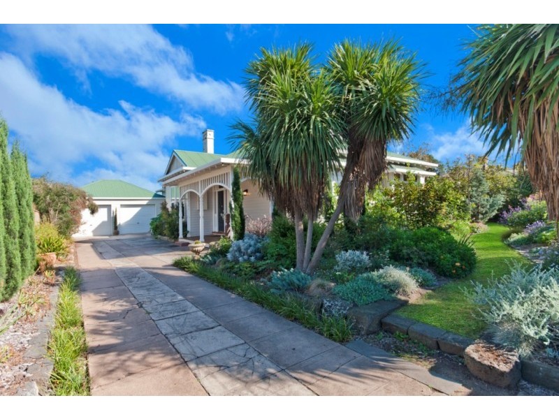62 Princes Highway, Port Fairy VIC 3284
