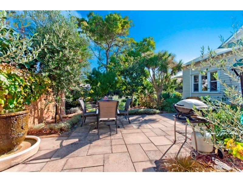 62 Princes Highway, Port Fairy VIC 3284