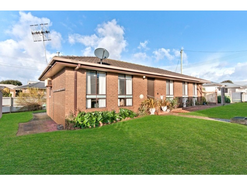 18 Jehu Street, Port Fairy VIC 3284