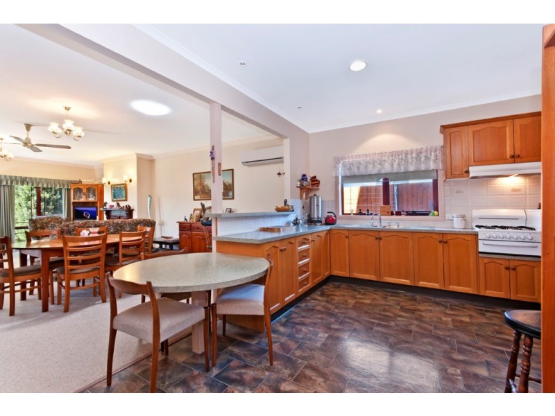 31 Reardon Street, Port Fairy VIC 3284