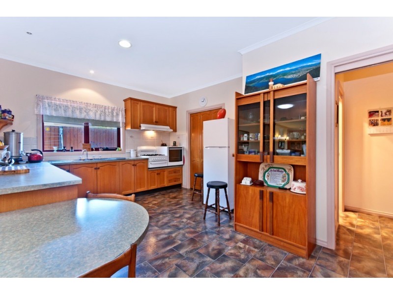 31 Reardon Street, Port Fairy VIC 3284