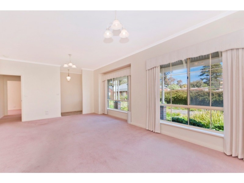 2/67 Winnen Place, Port Fairy VIC 3284