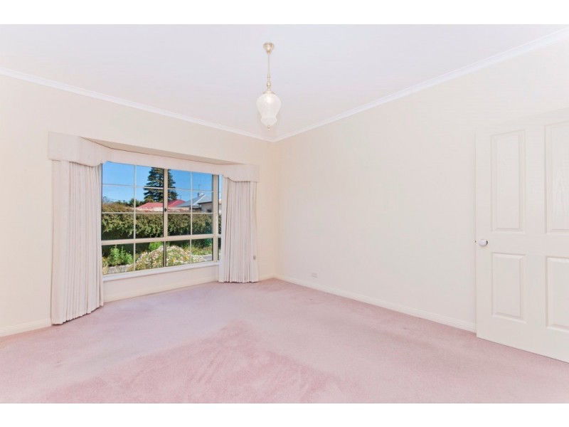 2/67 Winnen Place, Port Fairy VIC 3284