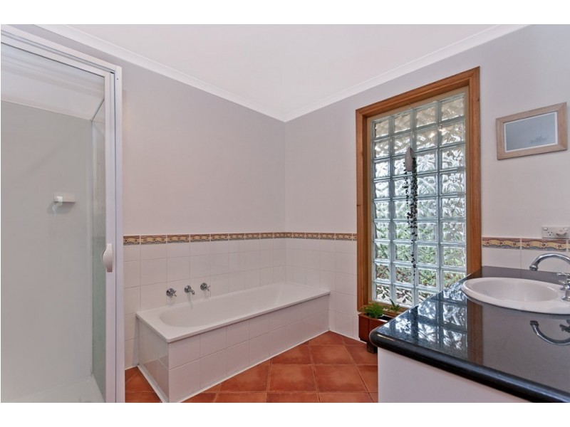 11 Crowe Street, Port Fairy VIC 3284
