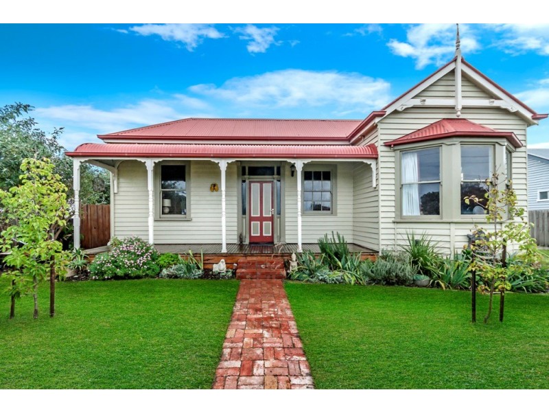 154 Princes Highway, Port Fairy VIC 3284