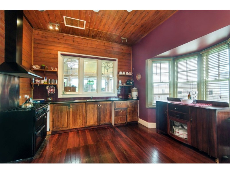 154 Princes Highway, Port Fairy VIC 3284