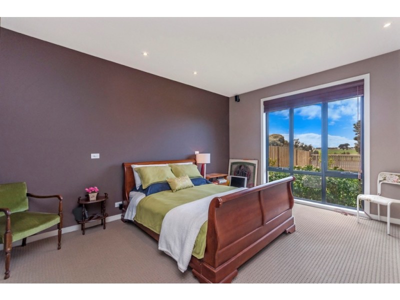 182 Princes Highway, Port Fairy VIC 3284
