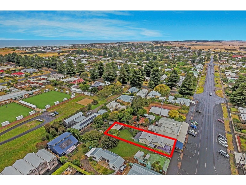 55 Bank Street, Port Fairy VIC 3284