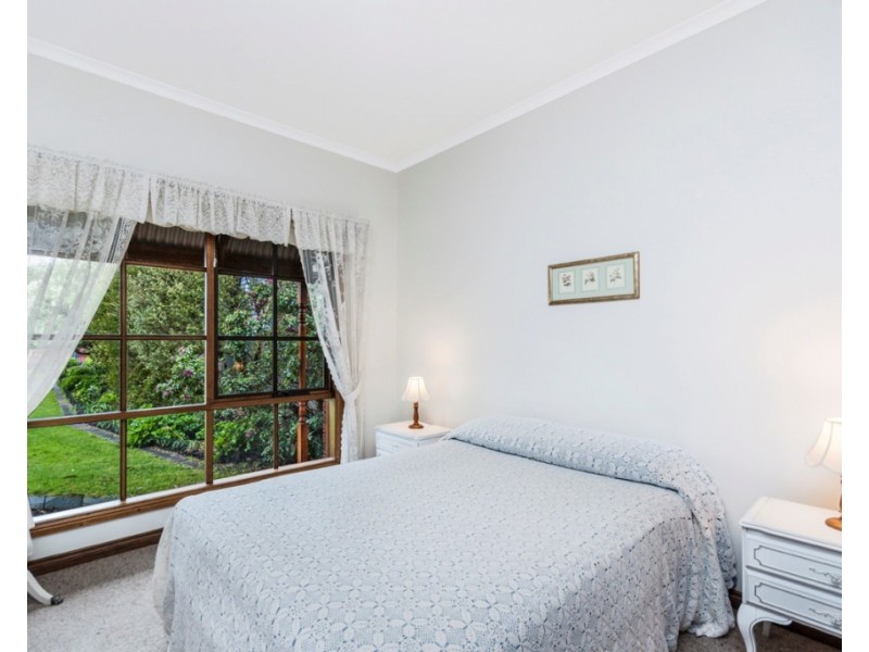 136 Princes Highway, Port Fairy VIC 3284