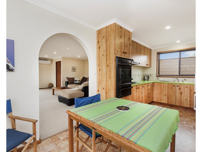 24 Jehu Street, Port Fairy VIC 3284