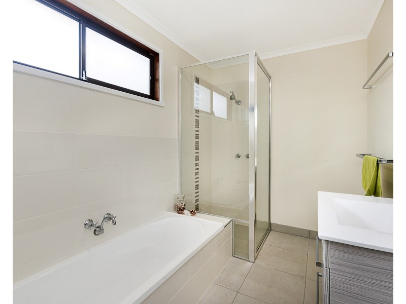 24 Jehu Street, Port Fairy VIC 3284